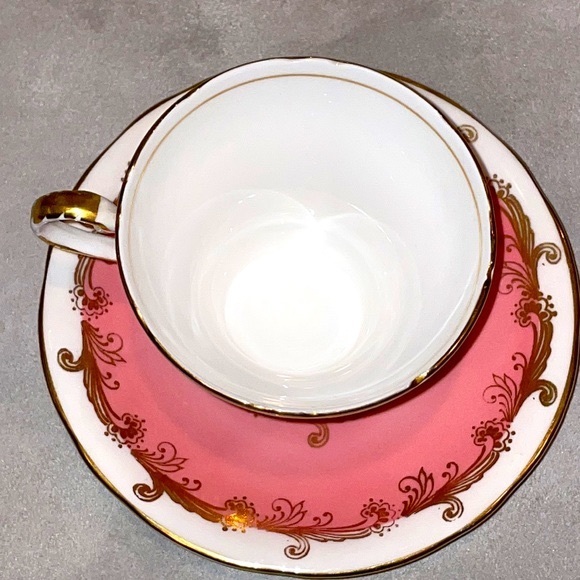 Aynsley Bone China Rare Corset Shape Dusty Rose Vintage Cup & Saucer Like New - Picture 5 of 9